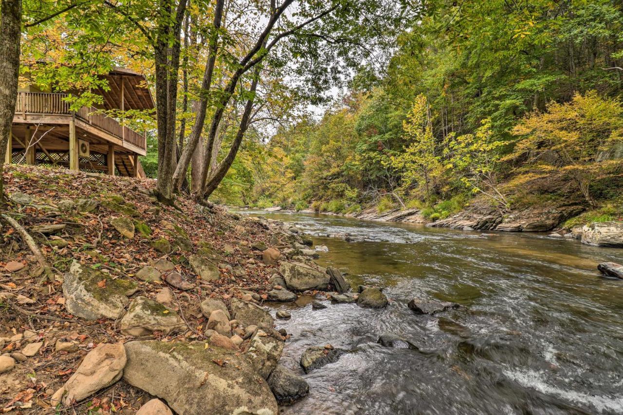 웨버빌 Creekside Retreat With Deck, 18 Miles To Wolf Ridge 빌라 외부 사진
