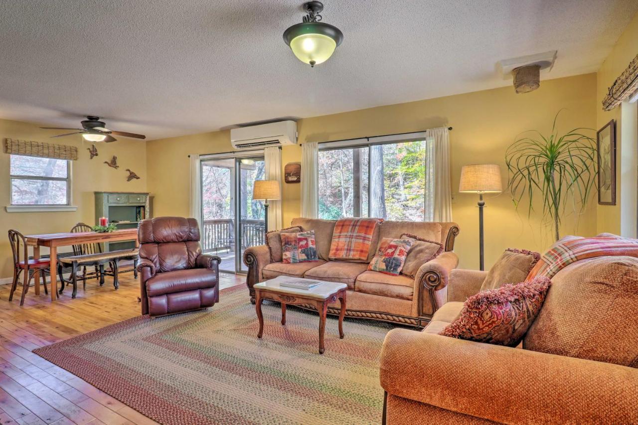 웨버빌 Creekside Retreat With Deck, 18 Miles To Wolf Ridge 빌라 외부 사진