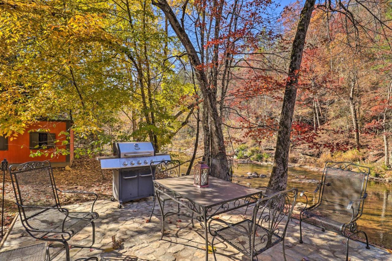 웨버빌 Creekside Retreat With Deck, 18 Miles To Wolf Ridge 빌라 외부 사진